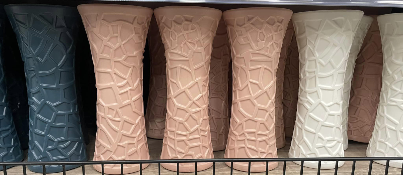 Plastic Vase / 3528 /586-189-8