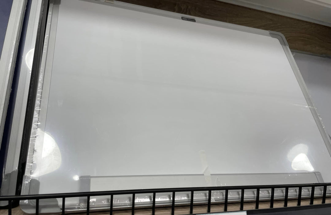 Whiteboard / 39032