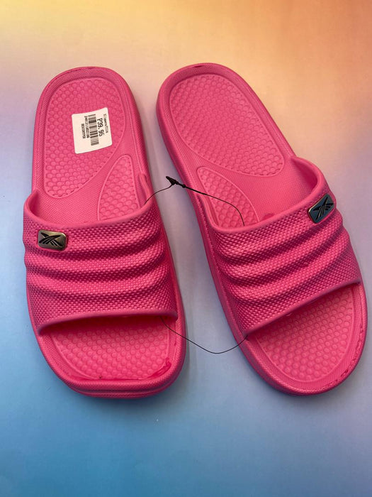 Slippers / C114