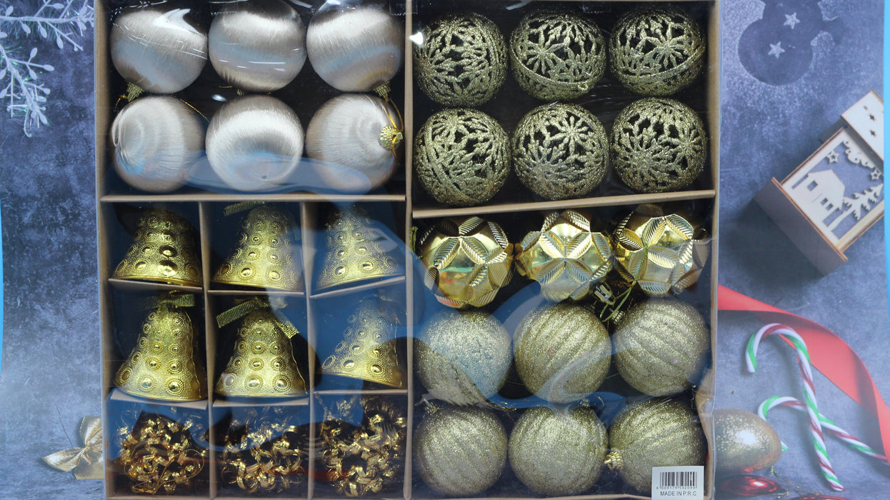 Christmas Gift Box Pendant / AF023-157