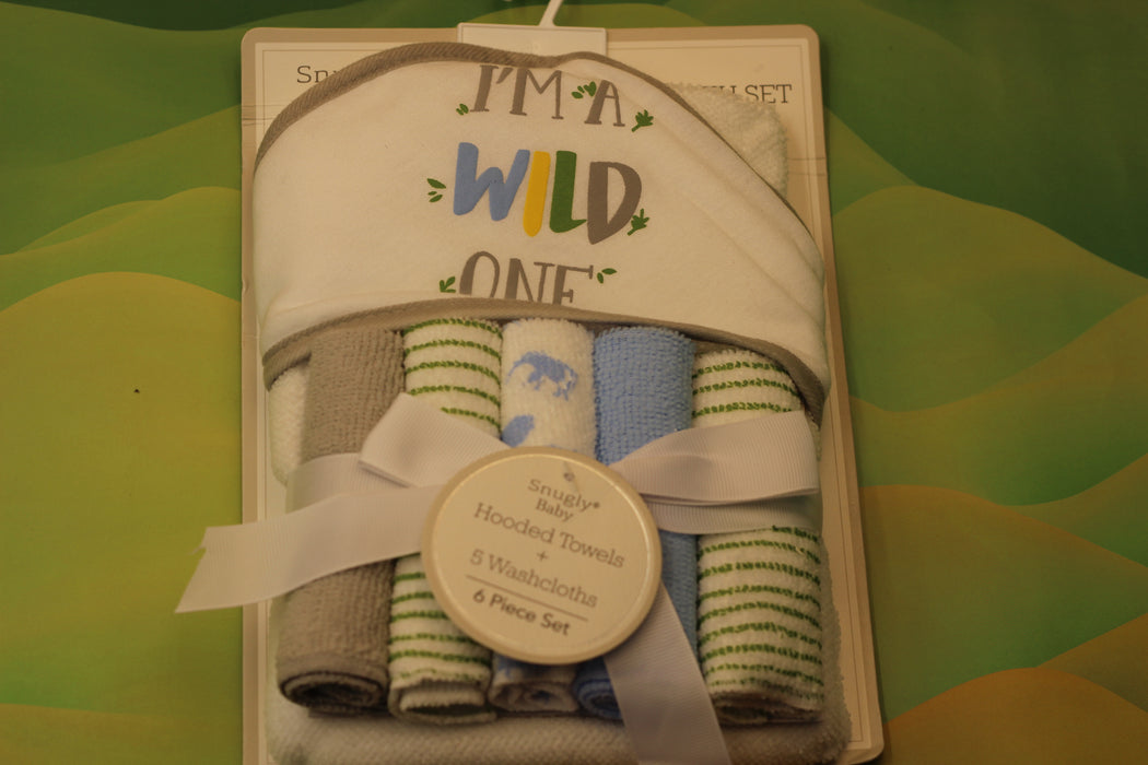 Snugly Baby Hooded Towels + 5 Washcloths / 6 piece Set / 1466