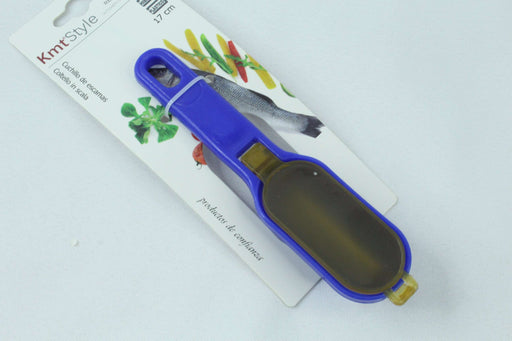 Fish Scale Scraping / 5403973